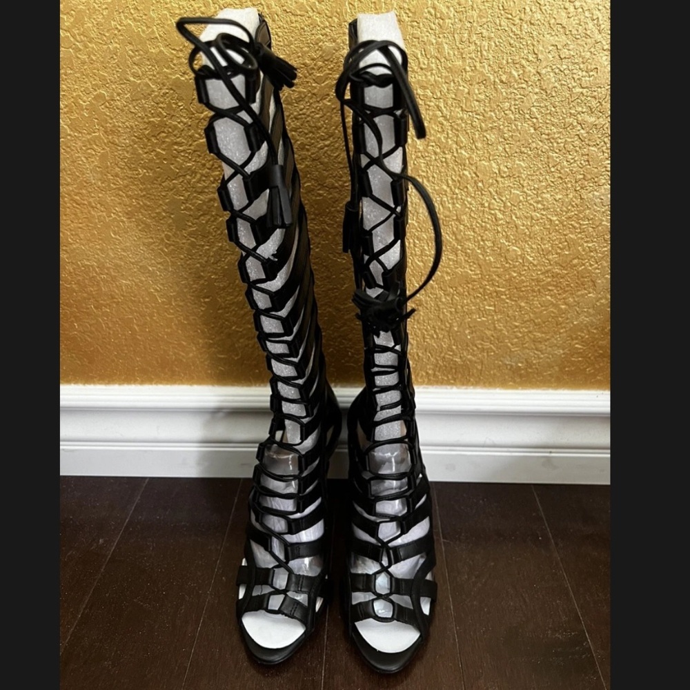 Vince Camuto Black Gladiator Knee-High Sandals
